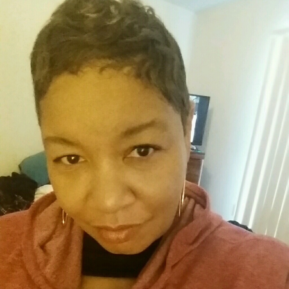 Meet your Posher, Tonie